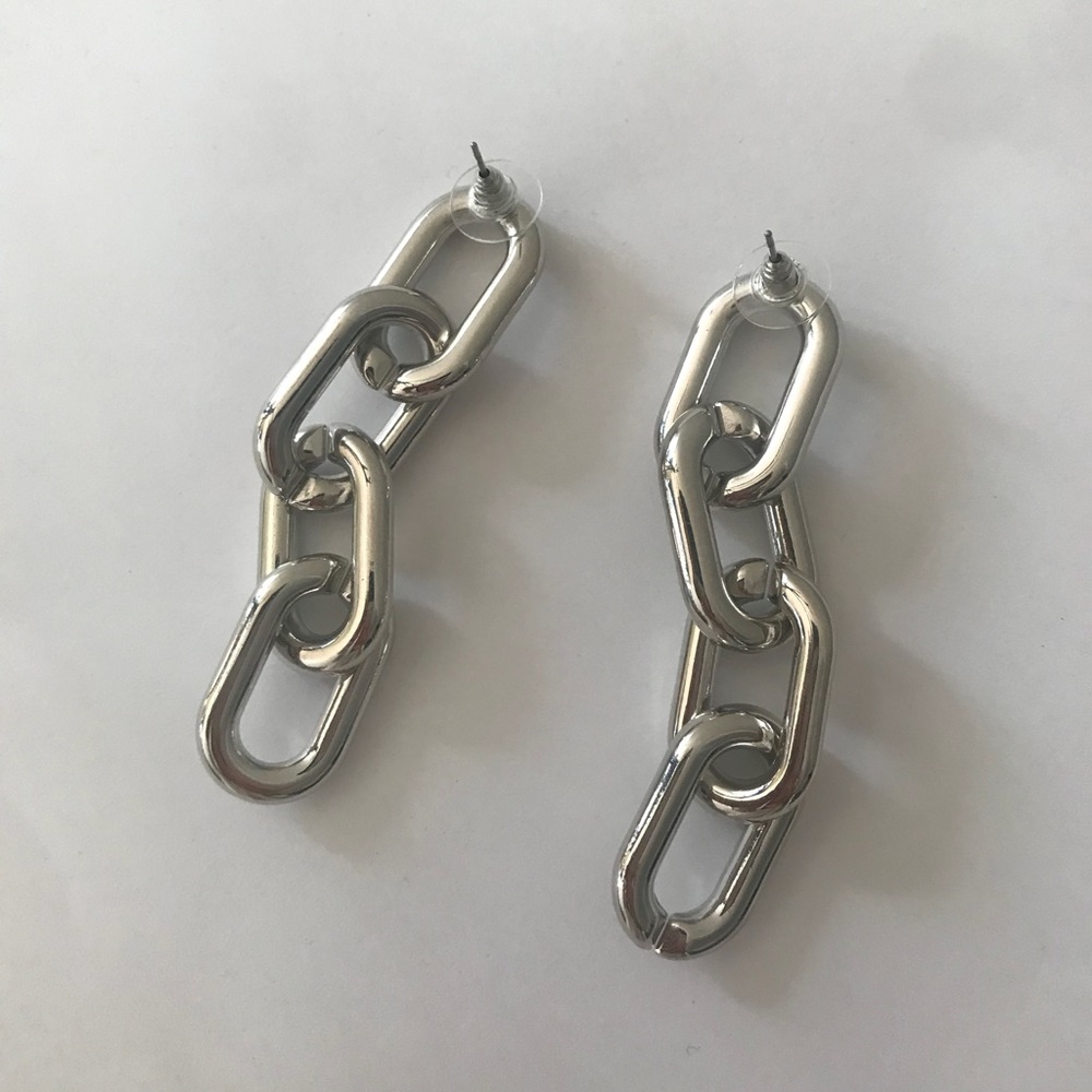 Chain earrings!!!🖤🖤😎😍